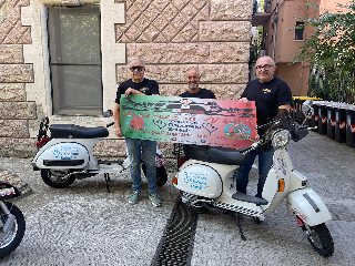 Ancona - Tre vespisti dal cuore d’oro in missione solidale per 6mila km per il Salesi